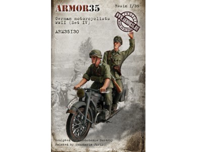 ARM35130 German motorcyclists WWII, (Set IV)